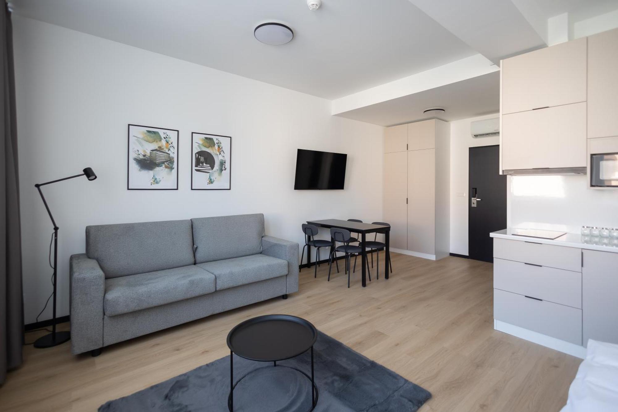 Central Residence Apartmanok Miskolc Bagian luar foto